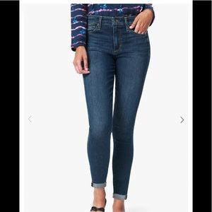 Joes Icon Clean Crop Jean